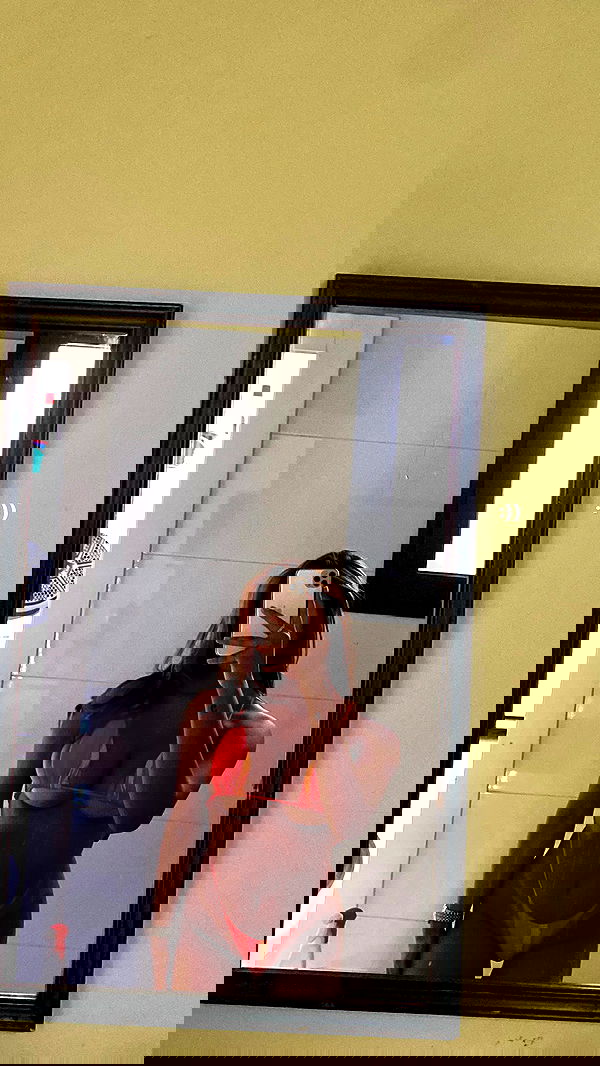 paula_valentina_gomez image ~ Altpins