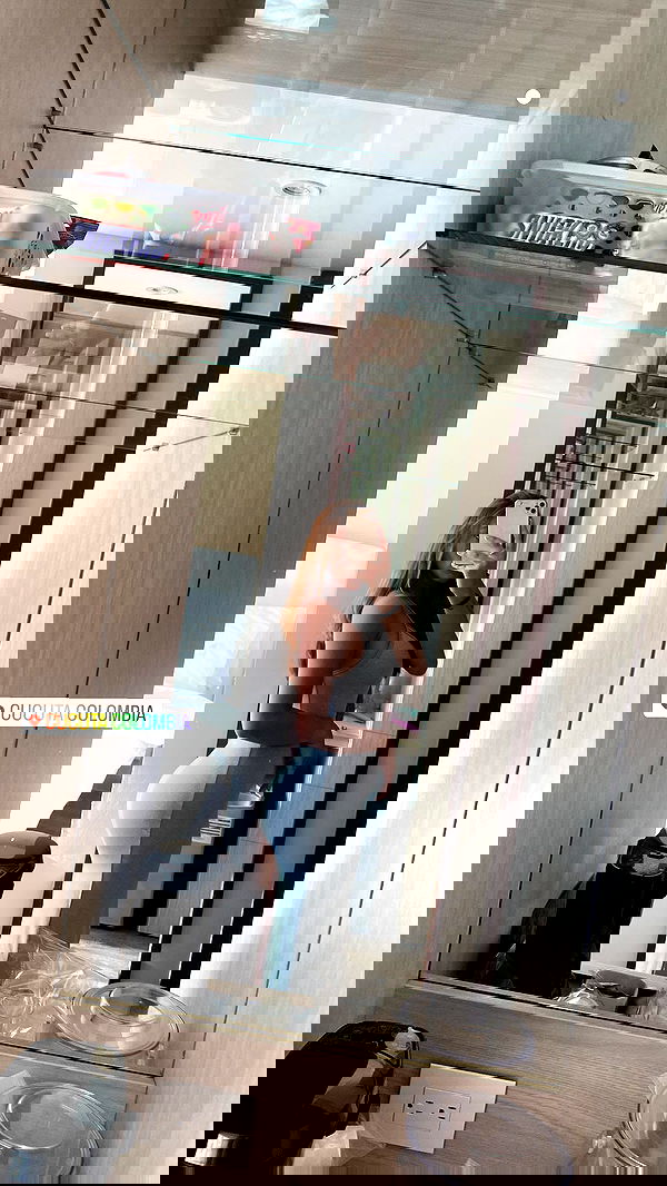 paula_valentina_gomez image ~ Altpins