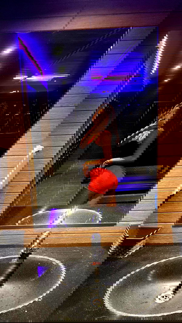 paula_valentina_gomez image ~ Altpins