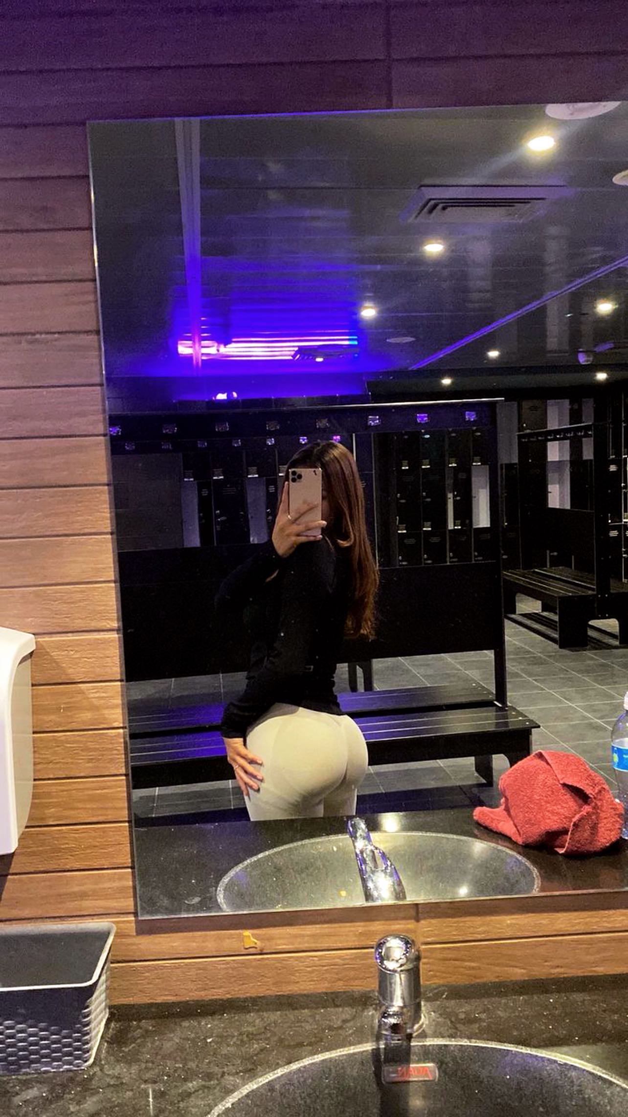 paula_valentina_gomez instagram image archive image