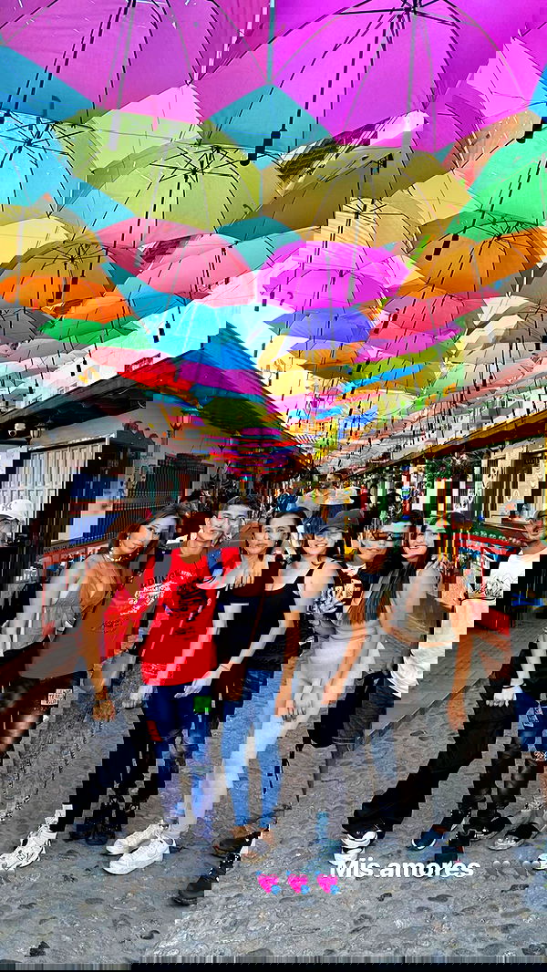 paula_valentina_gomez image ~ Altpins