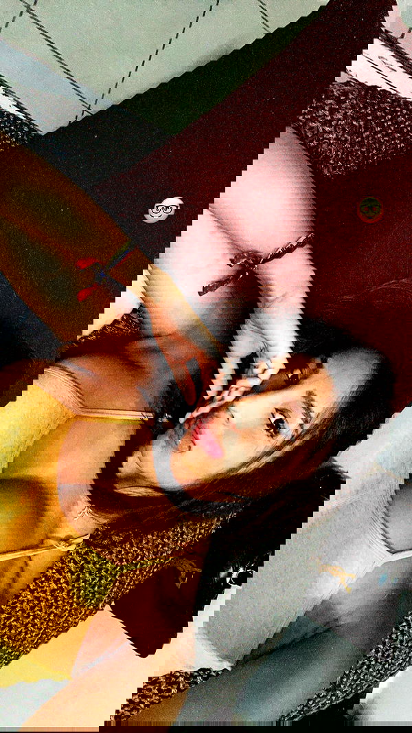 paula_valentina_gomez image ~ Altpins