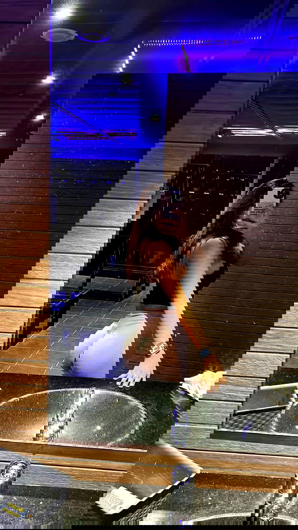 paula_valentina_gomez image ~ Altpins