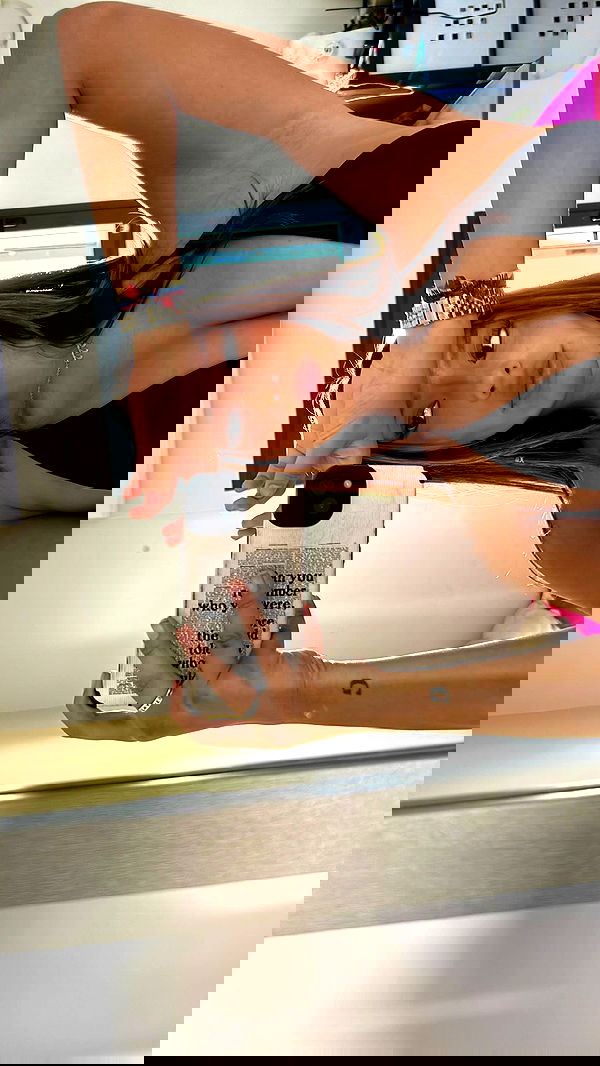 paula_valentina_gomez image ~ Altpins