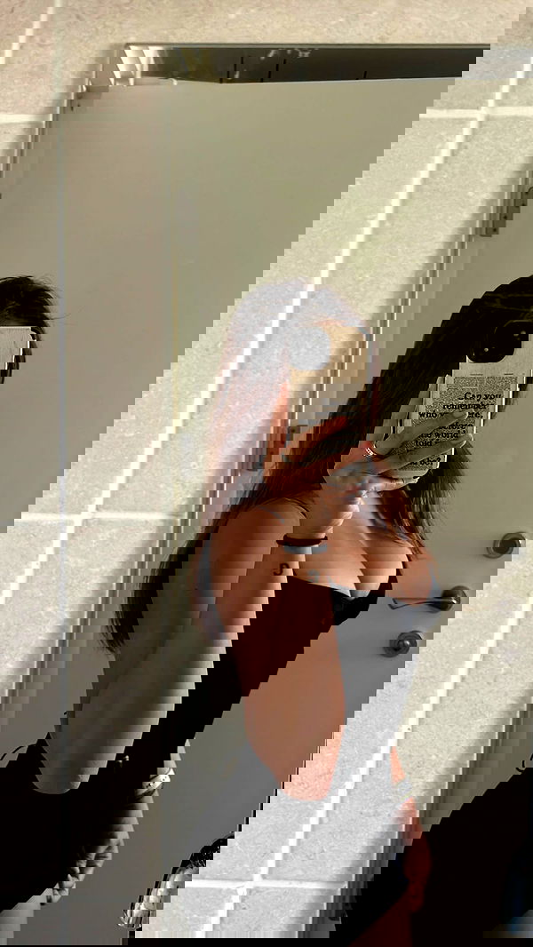 paula_valentina_gomez image ~ Altpins