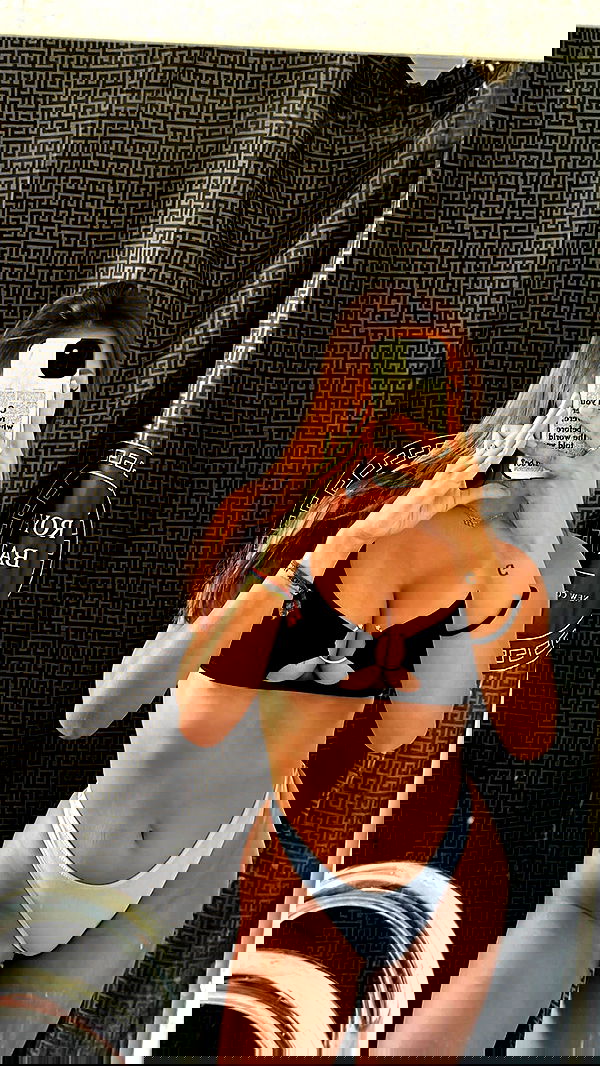 paula_valentina_gomez image ~ Altpins