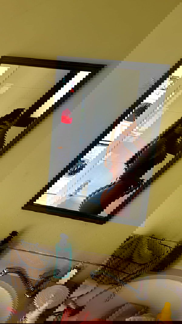 paula_valentina_gomez image ~ Altpins