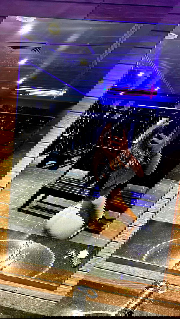 paula_valentina_gomez image ~ Altpins