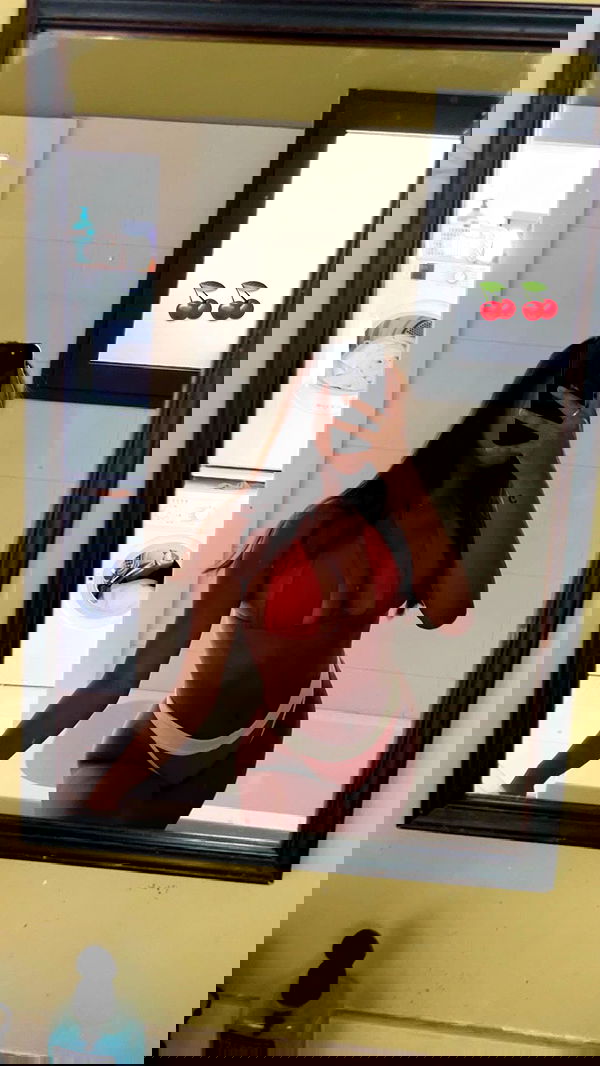 paula_valentina_gomez image ~ Altpins