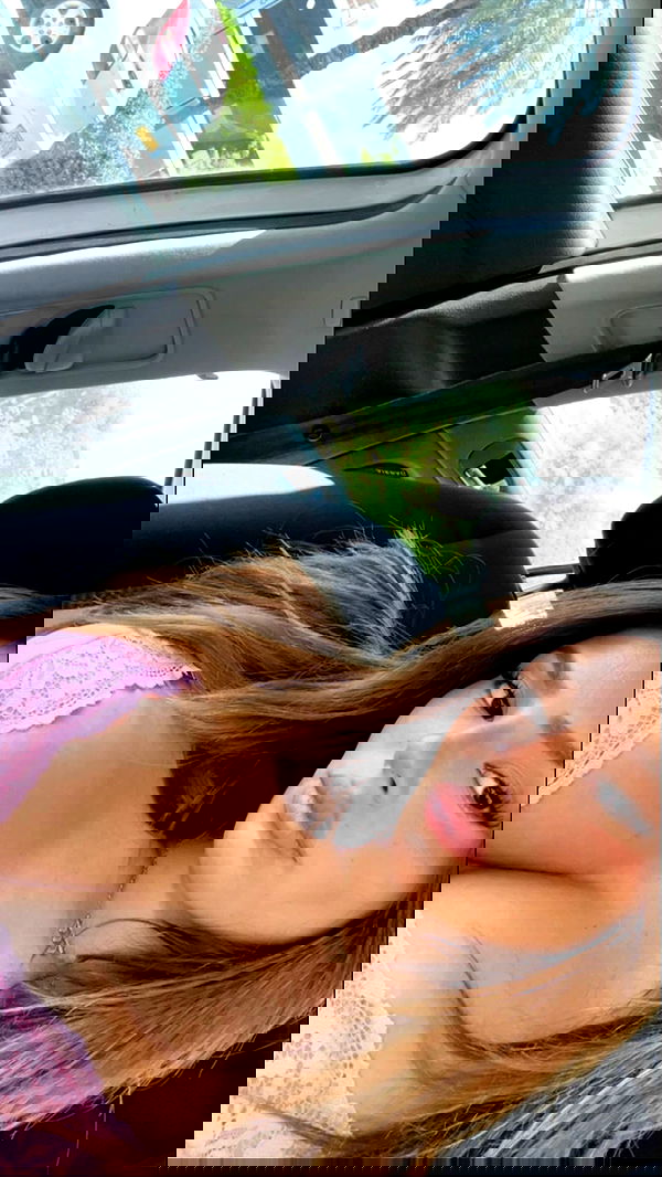 paula_valentina_gomez image ~ Altpins