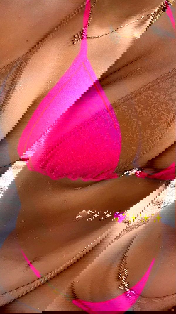 paula_valentina_gomez image ~ Altpins