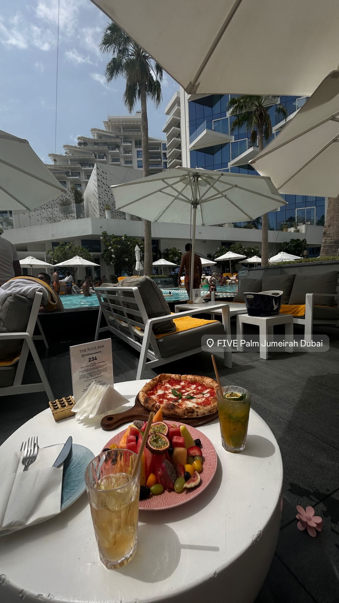 paula_valentina_gomez instagram image archive image