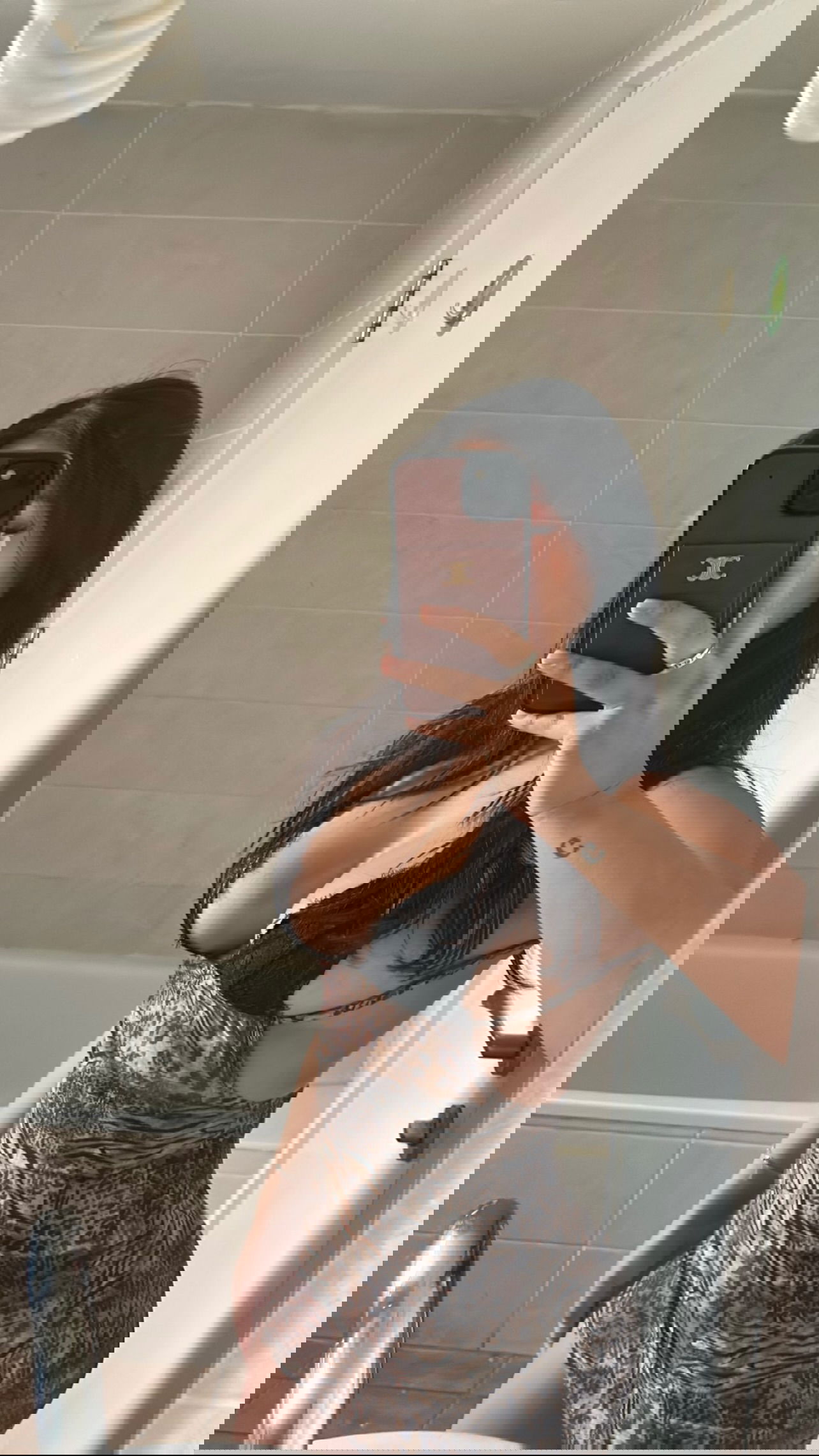 paula_valentina_gomez instagram image archive image