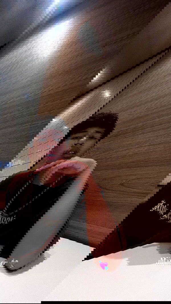 paula_valentina_gomez image ~ Altpins