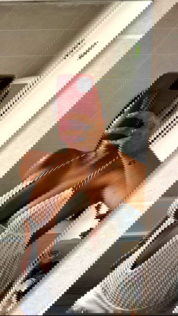 paula_valentina_gomez image ~ Altpins