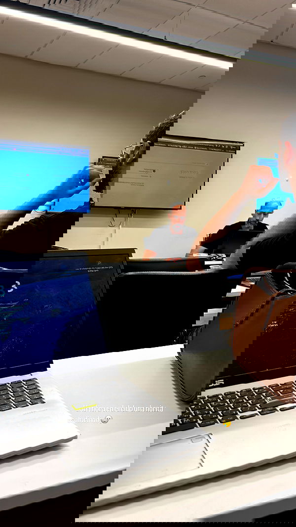 paula_valentina_gomez image ~ Altpins