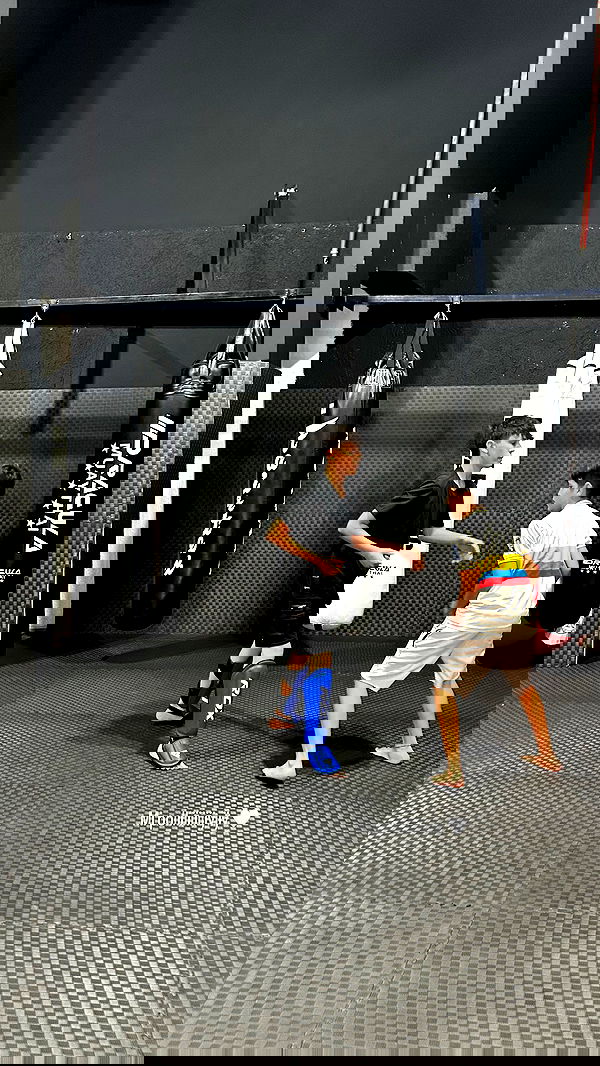 paula_valentina_gomez image ~ Altpins