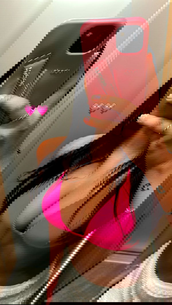 paula_valentina_gomez image ~ Altpins