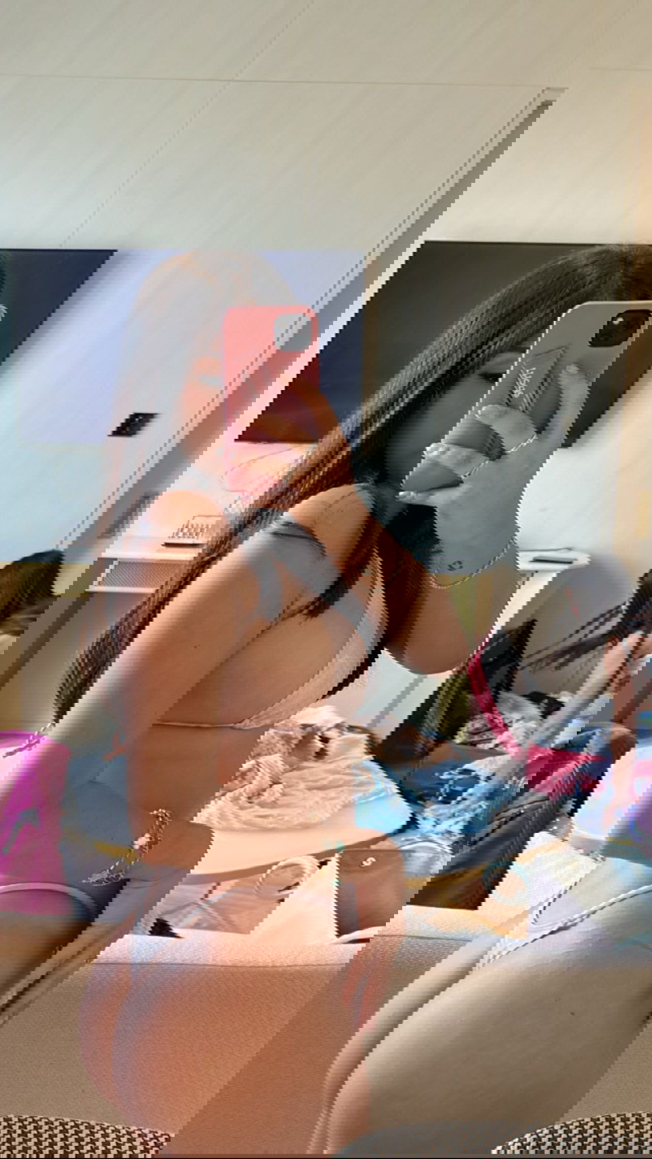 paula_valentina_gomez instagram image archive image