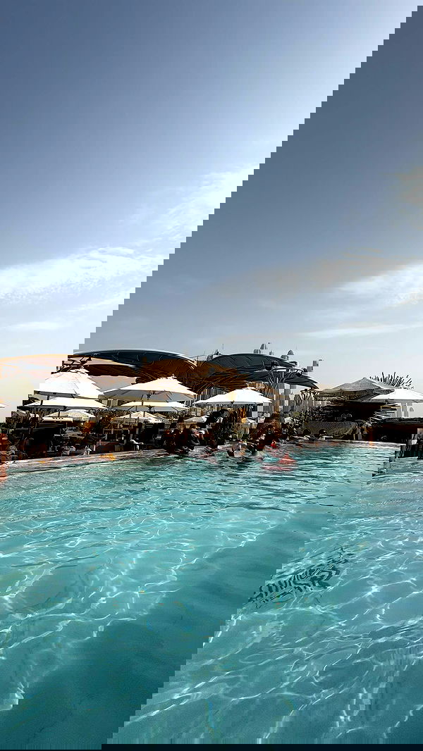 paula_valentina_gomez image ~ Altpins