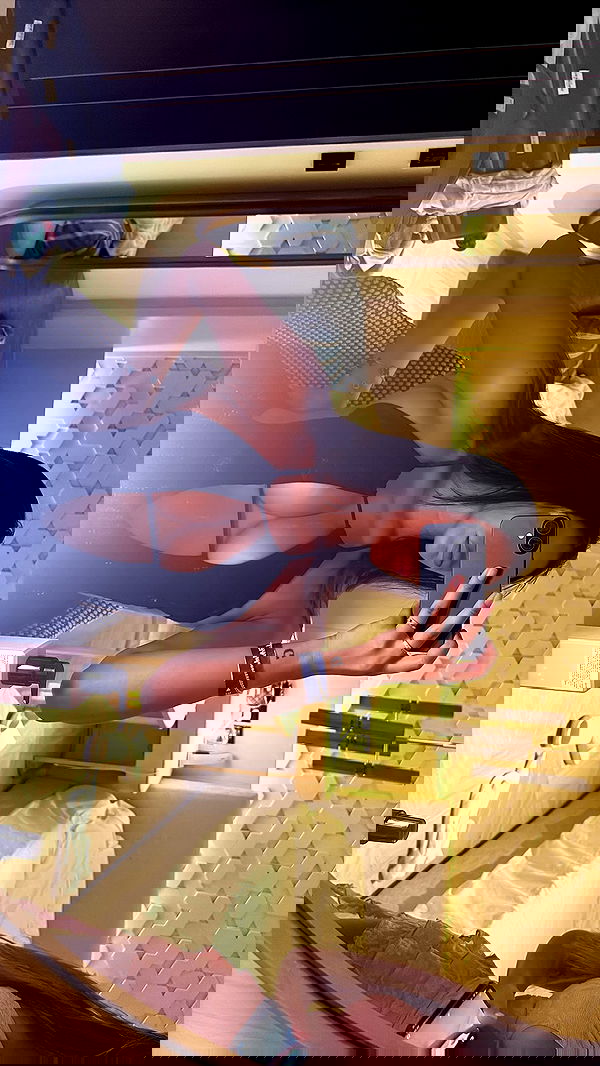 paula_valentina_gomez image ~ Altpins