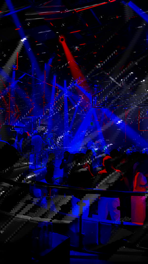 paula_valentina_gomez image ~ Altpins