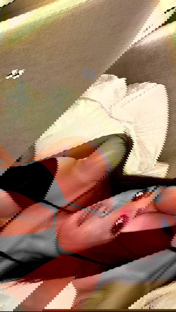 paula_valentina_gomez image ~ Altpins