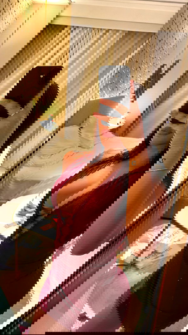 paula_valentina_gomez image ~ Altpins