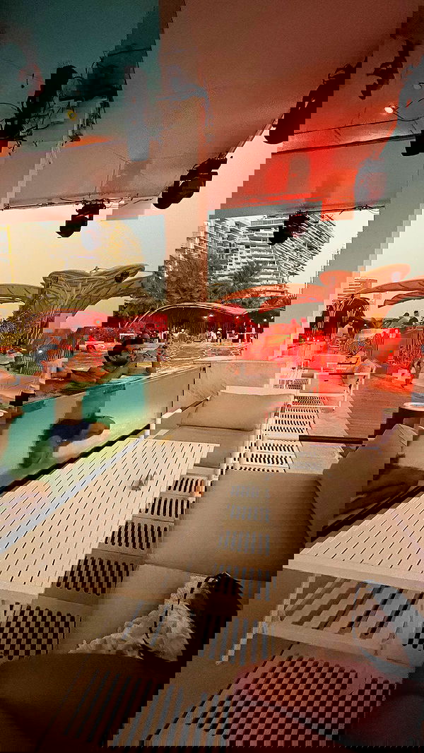 paula_valentina_gomez image ~ Altpins