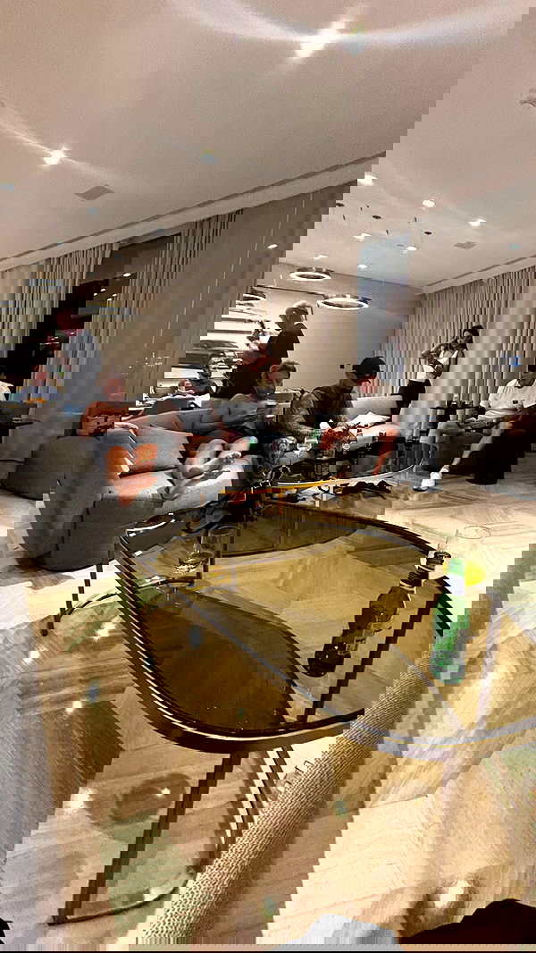 paula_valentina_gomez image ~ Altpins