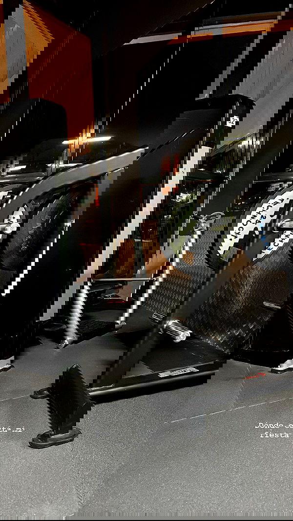 paula_valentina_gomez image ~ Altpins