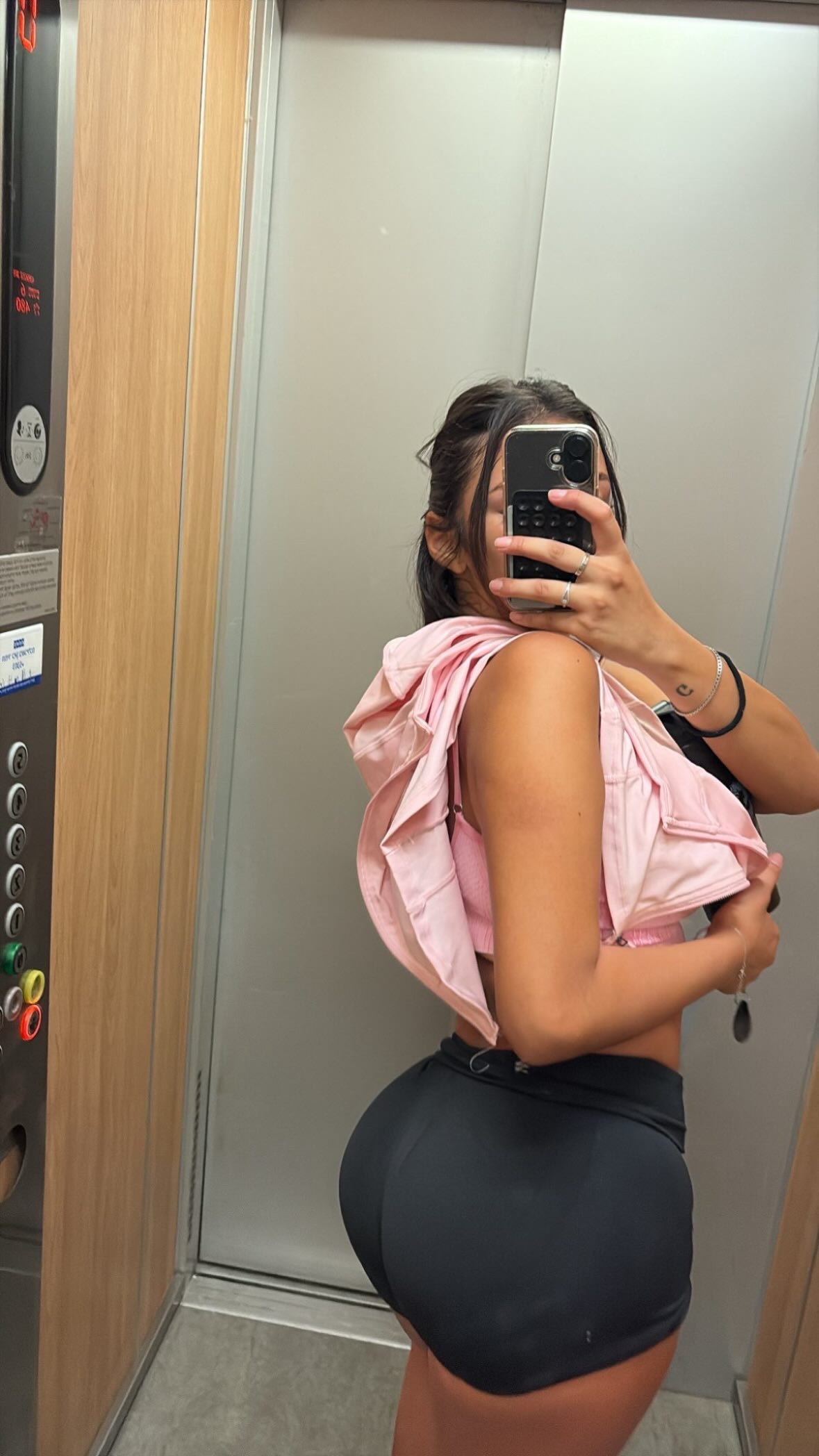 paula_valentina_gomez instagram image archive image