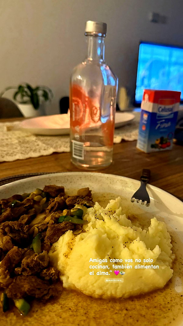 pauuuferreira_ instagram image archive image