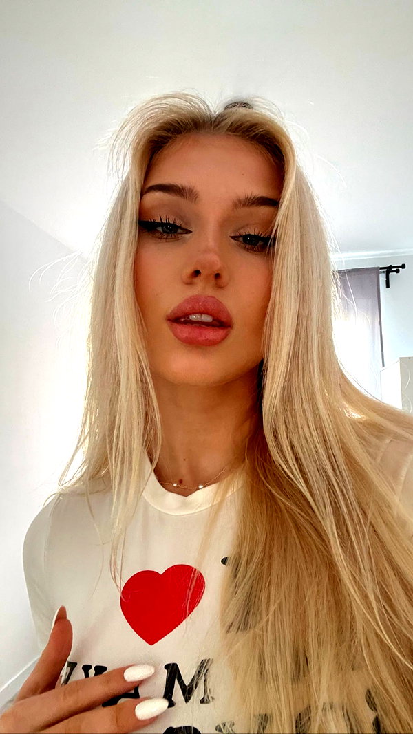 pavoxy instagram image archive image