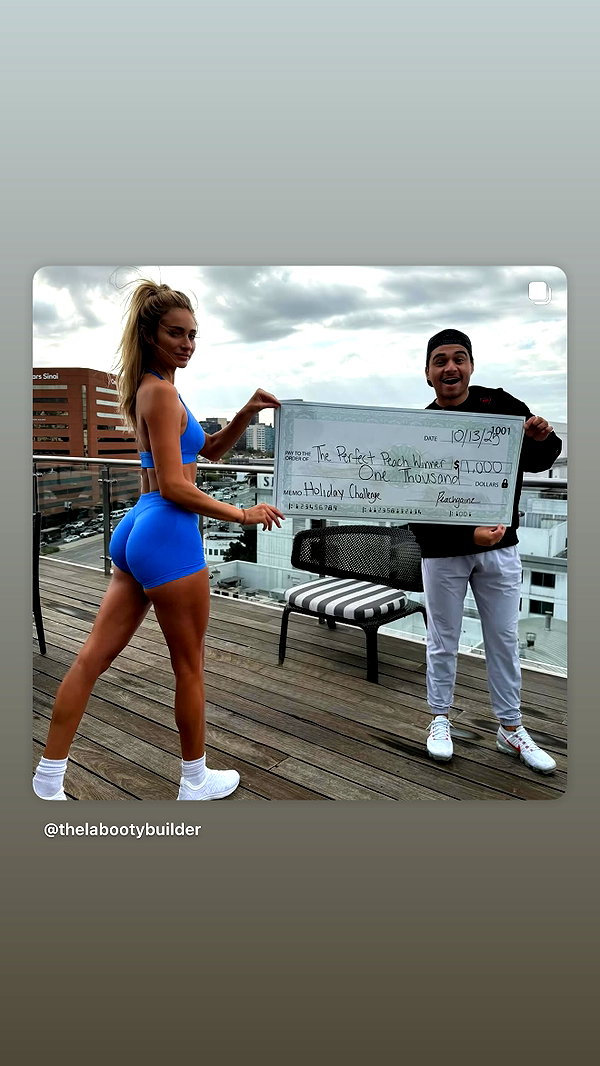 peachgainz__ instagram image archive image