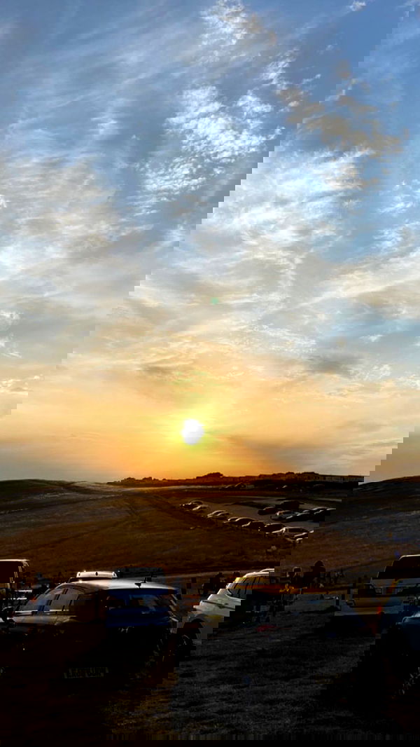 qiyokiuu qiyokiuu archive image