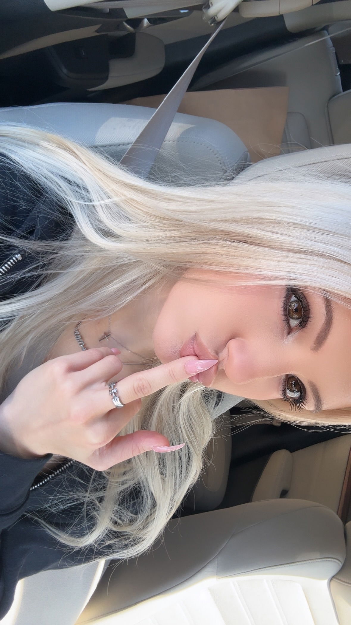 rchhhll instagram image archive image