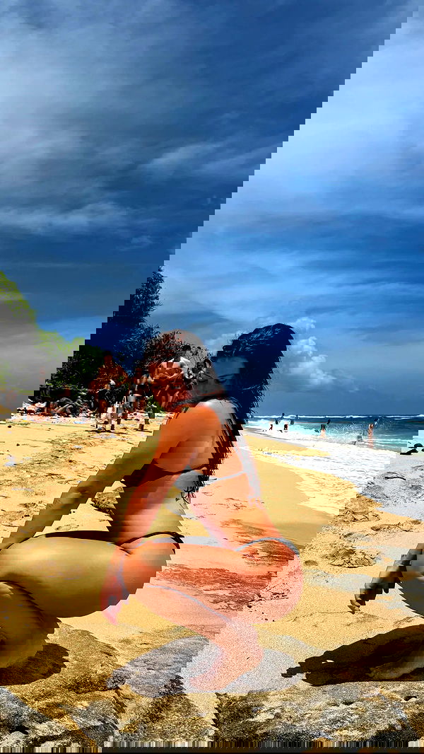 rebeccaschez rebeccaschez archive image