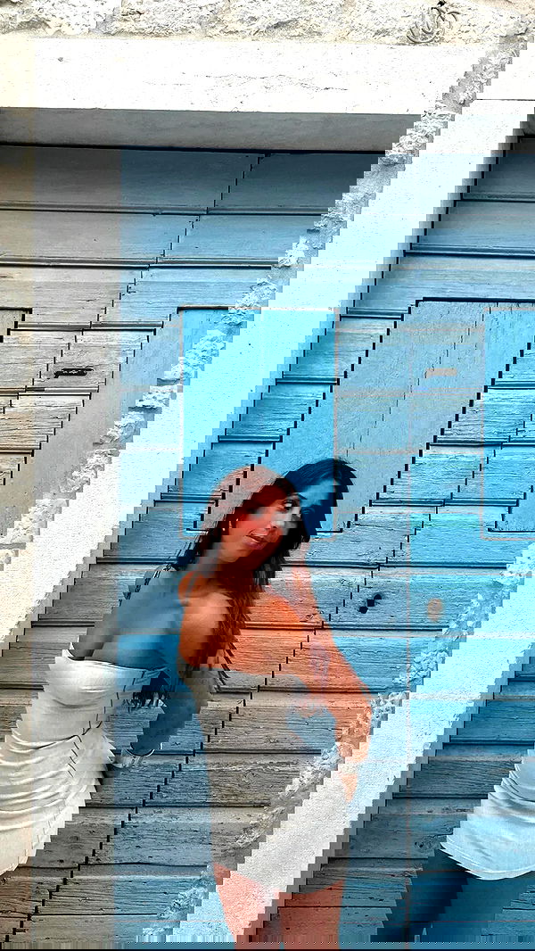 rebeccaschez rebeccaschez archive image