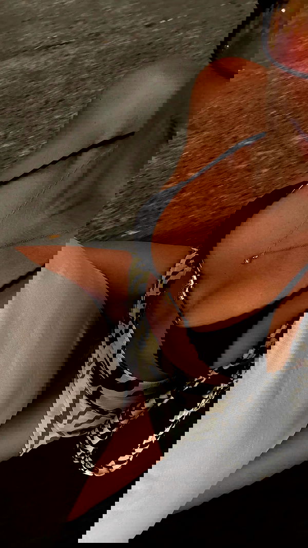 rebeccaschez rebeccaschez archive image