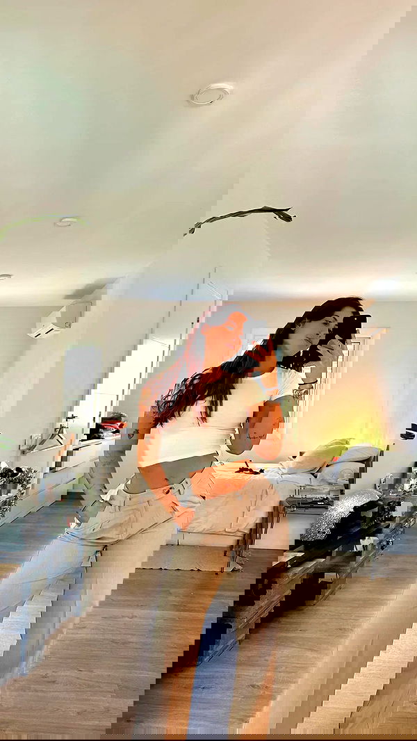 rebeccaschez rebeccaschez archive image