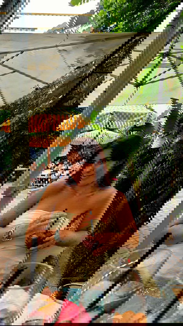 rebeccaschez rebeccaschez archive image