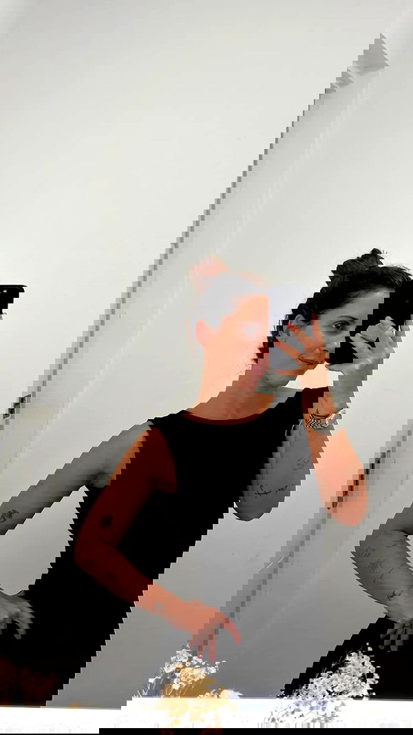 rebeccaschez rebeccaschez archive image