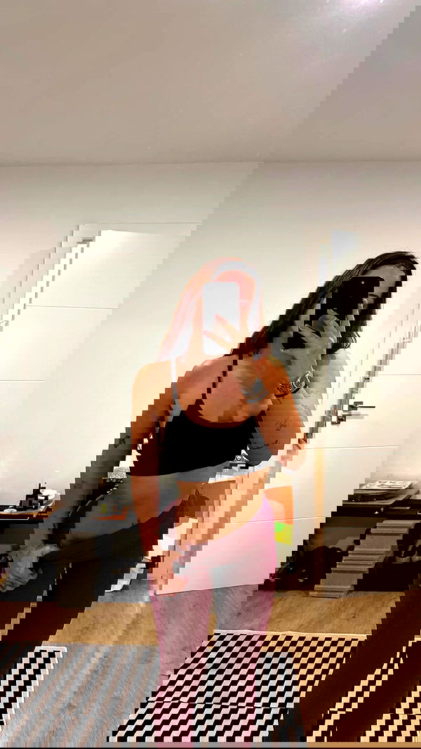 rebeccaschez rebeccaschez archive image