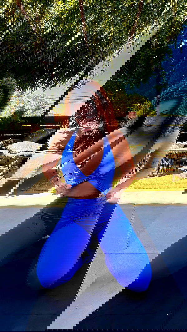 rebeccaschez rebeccaschez archive image