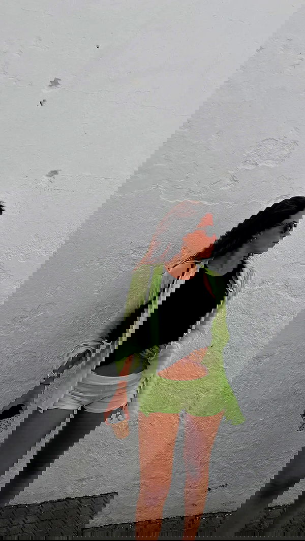 rebeccaschez rebeccaschez archive image