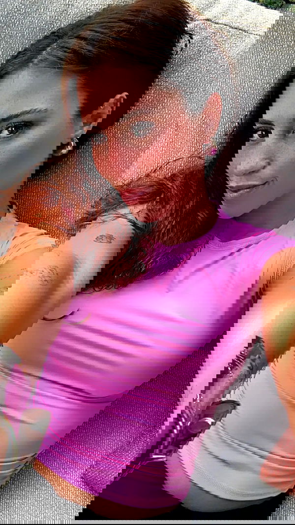 rebeccaschez rebeccaschez archive image