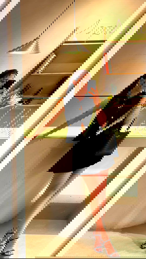 rebeccaschez rebeccaschez archive image