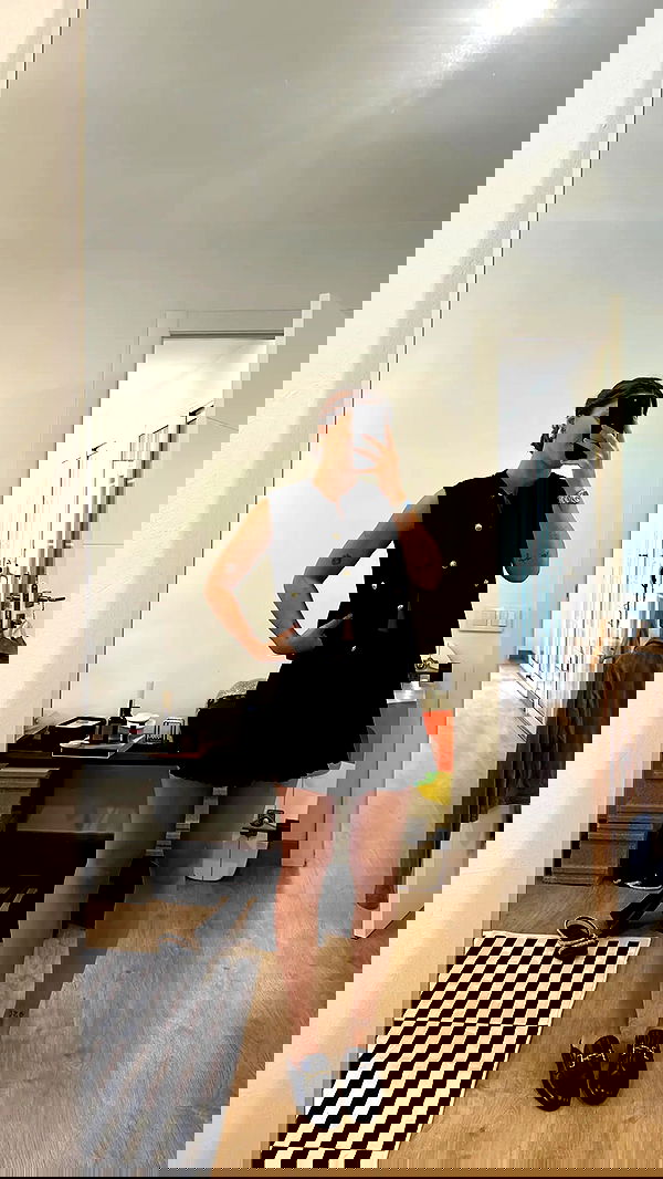 rebeccaschez rebeccaschez archive image