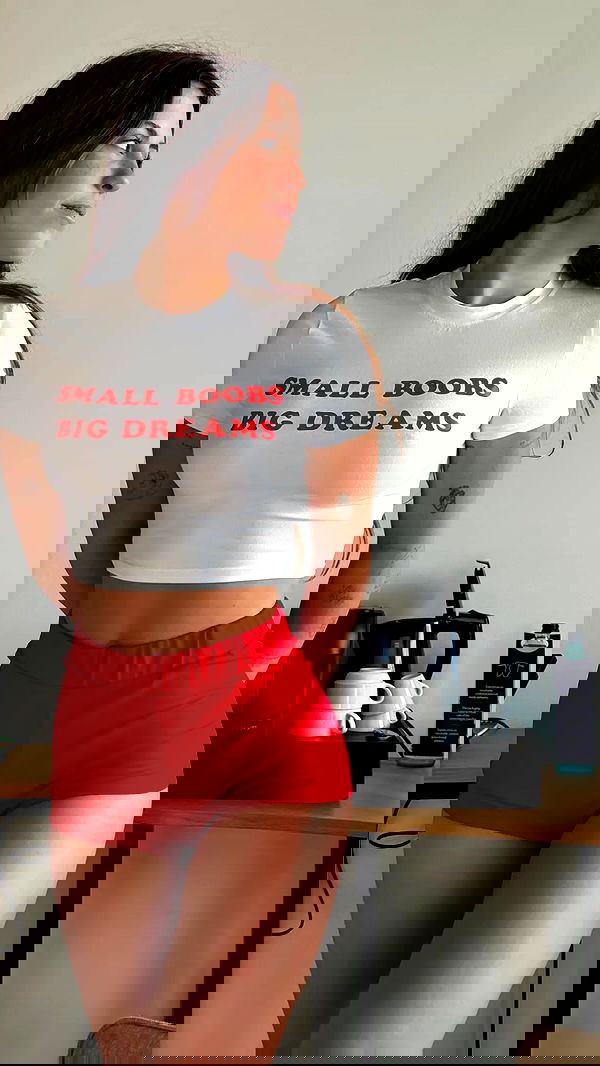 rebeccaschez rebeccaschez archive image